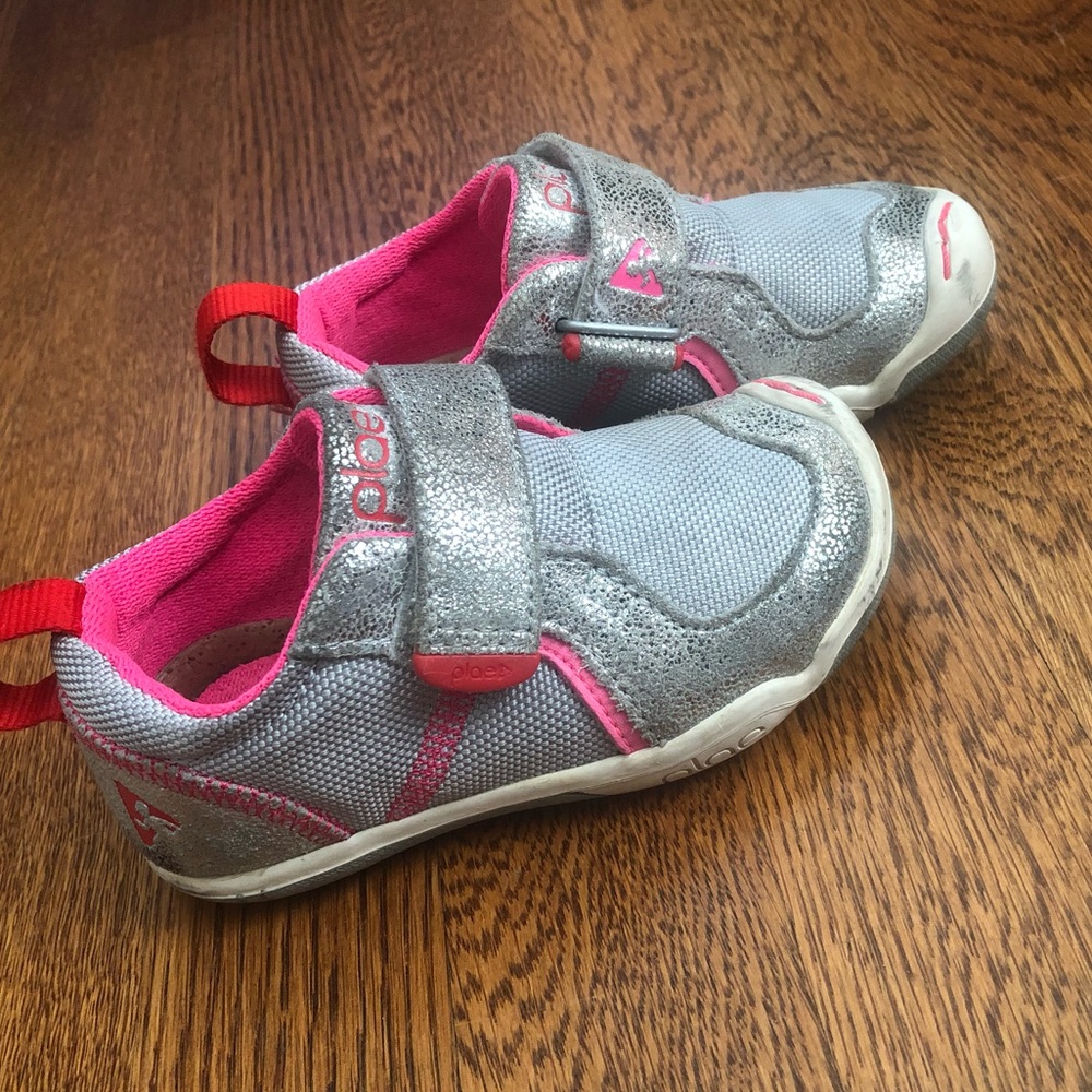Plae Girls Sneakers-Silver and Pink